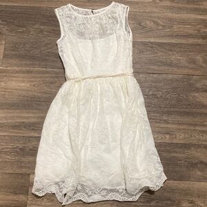 Coast Elegant Ivory Lace Sleeveless Dress Size 10